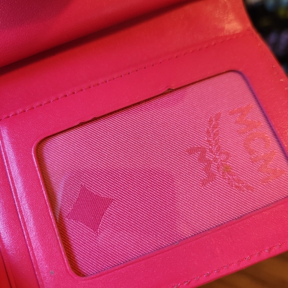 💯 AUTHENTIC MCM WALLET - Picture 12 of 16